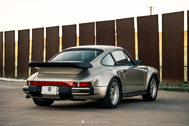 Porsche 911 Carrera 3.2 WTL