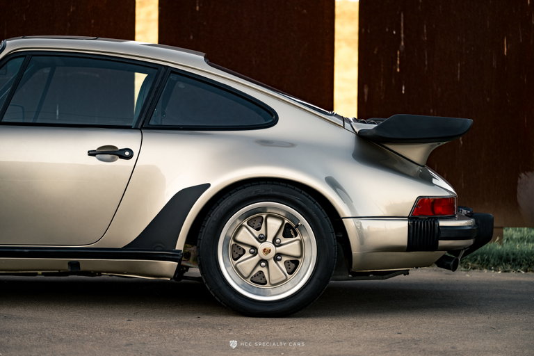 Porsche 911 Carrera 3.2 WTL