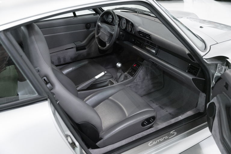 Porsche 993 Carrera 4S