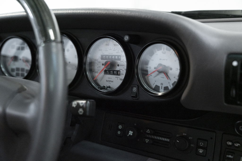 Porsche 993 Carrera 4S