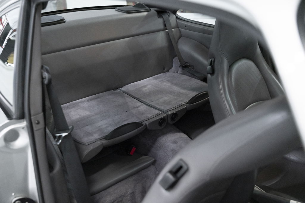 Porsche 993 Carrera 4S