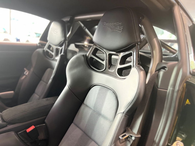 Porsche 718 Cayman GT4 RS