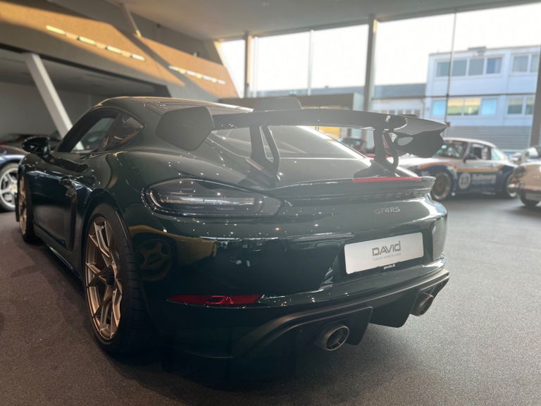 Porsche 718 Cayman GT4 RS