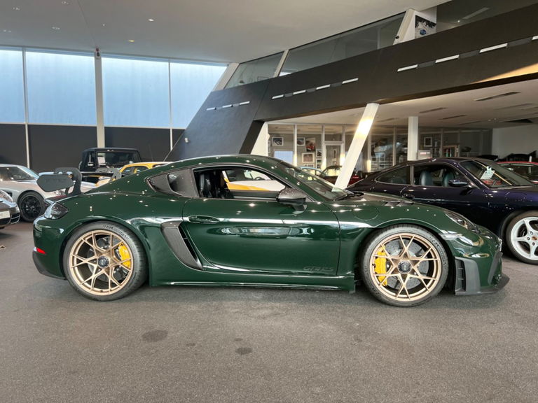 Porsche 718 Cayman GT4 RS