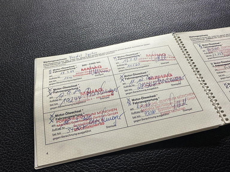 Porsche 911 Carrera 3.2 (KAT)