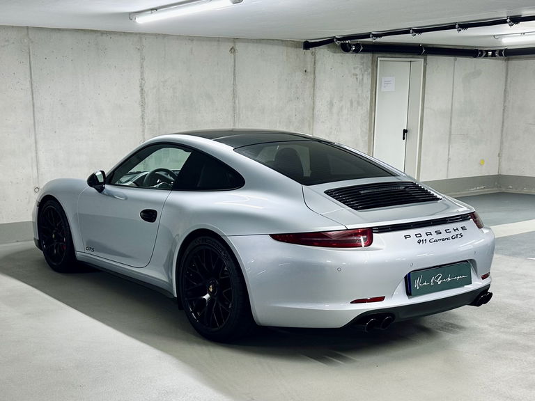 Porsche 991 Carrera GTS
