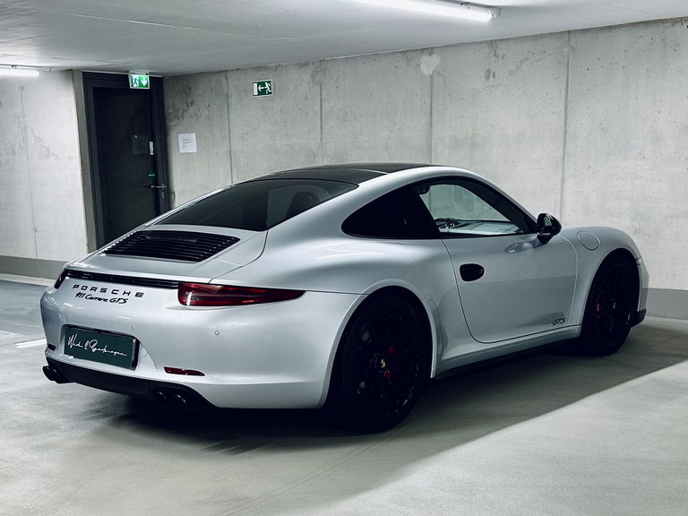 Porsche 991 Carrera GTS