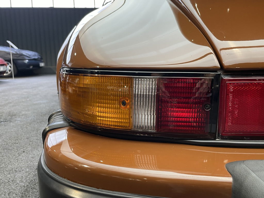 Porsche 911 Carrera (US)