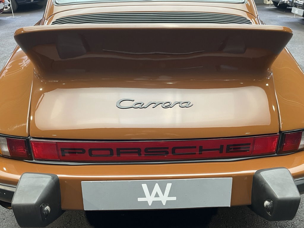 Porsche 911 Carrera (US)
