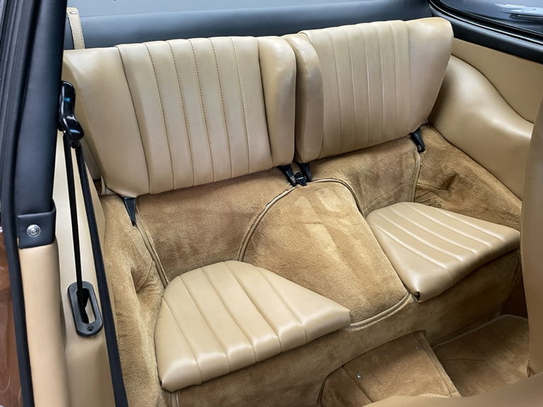 Porsche 911 Carrera (US)