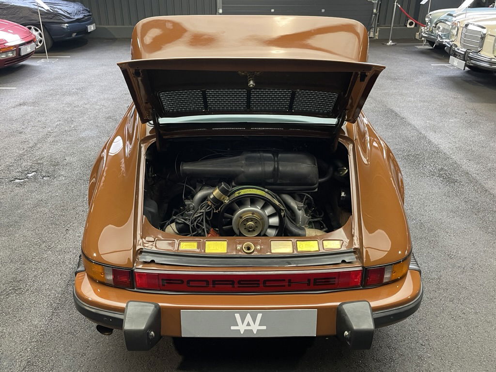 Porsche 911 Carrera (US)