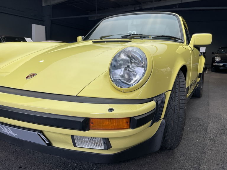 Porsche 911 Carrera 3.2 (US)