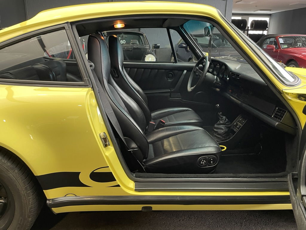 Porsche 911 Carrera 3.2 (US)