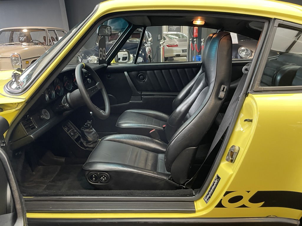 Porsche 911 Carrera 3.2 (US)