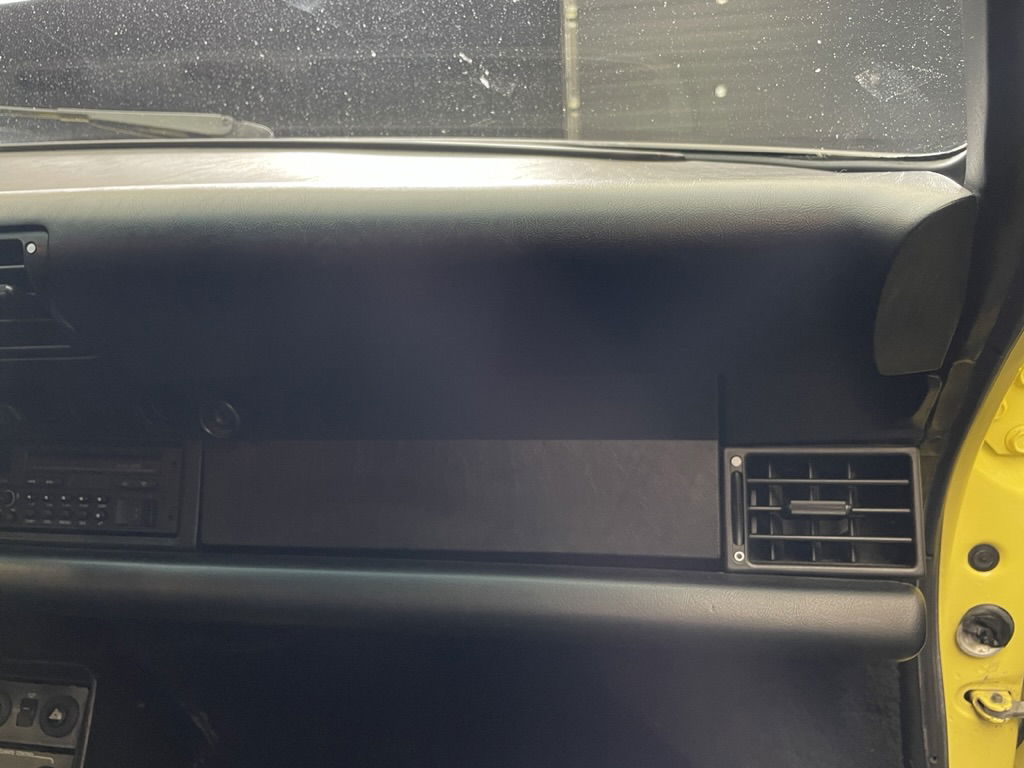 Porsche 911 Carrera 3.2 (US)