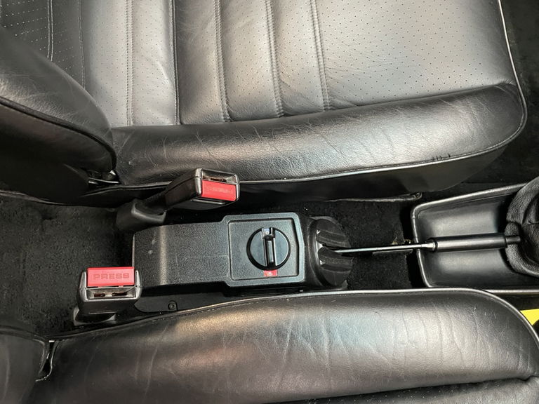 Porsche 911 Carrera 3.2 (US)