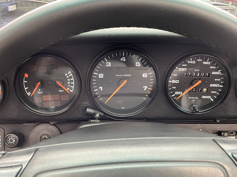 Porsche 964 Carrera 2