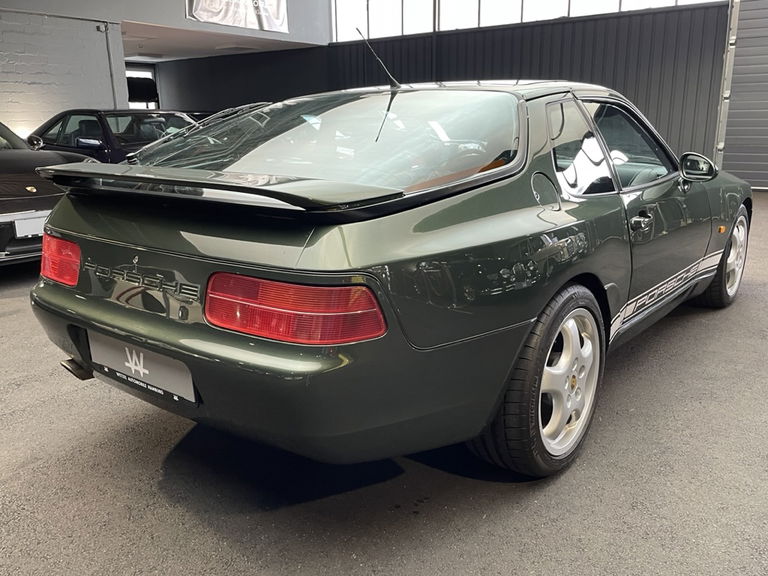 Porsche 968