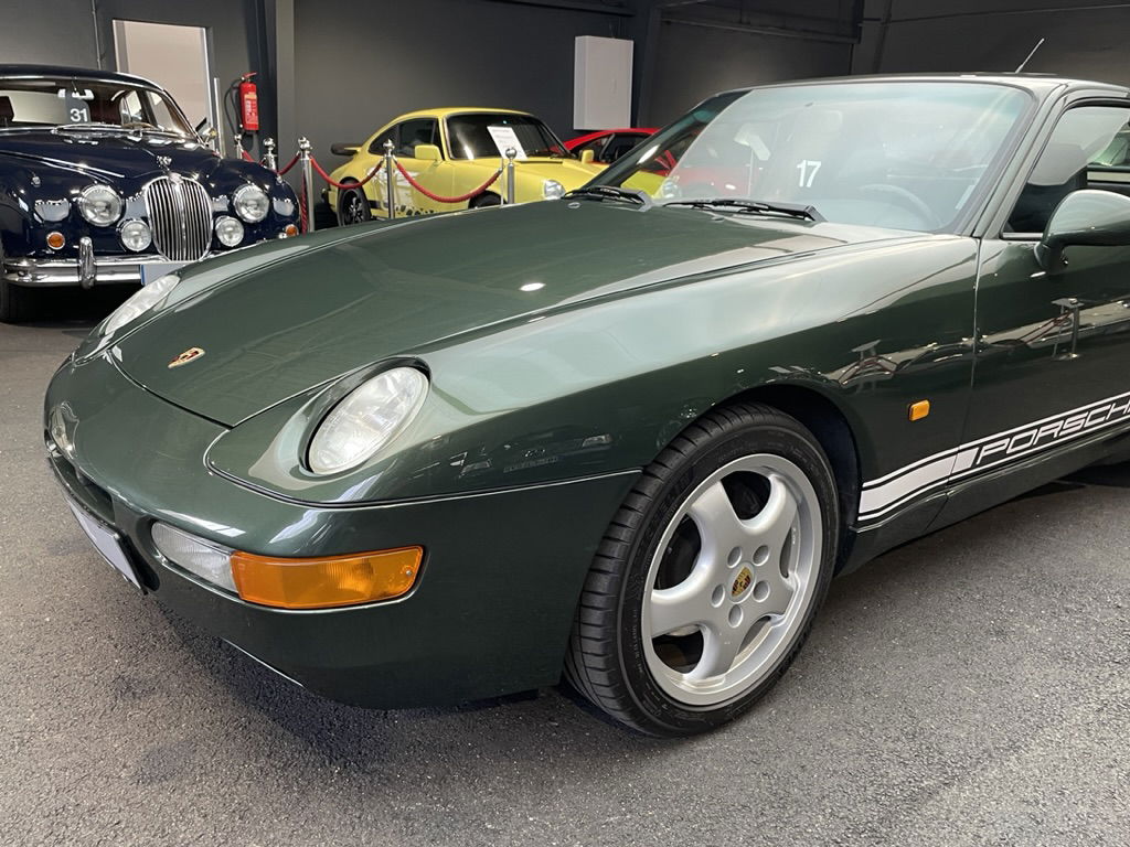 Porsche 968