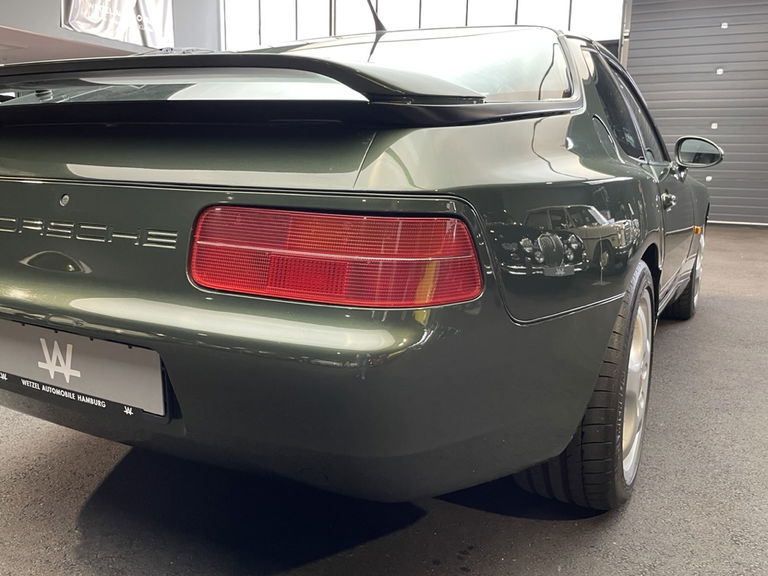 Porsche 968