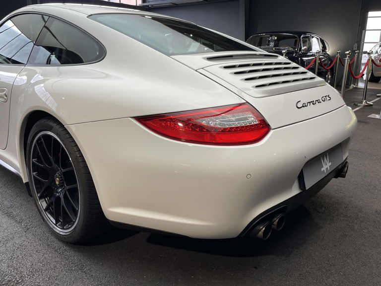Porsche 997.2 Carrera GTS