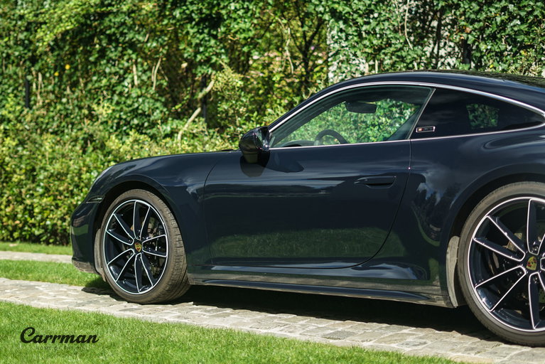 Porsche 992 Belgian Legend Edition