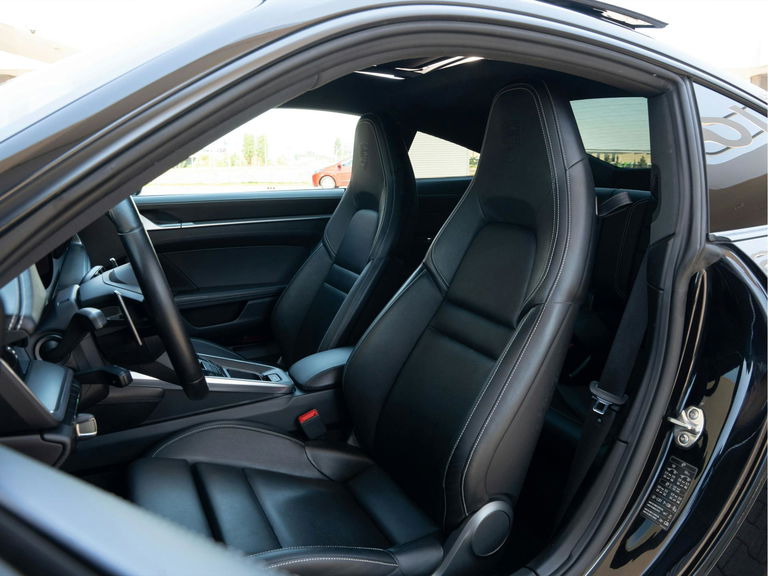 Porsche 992 Carrera S