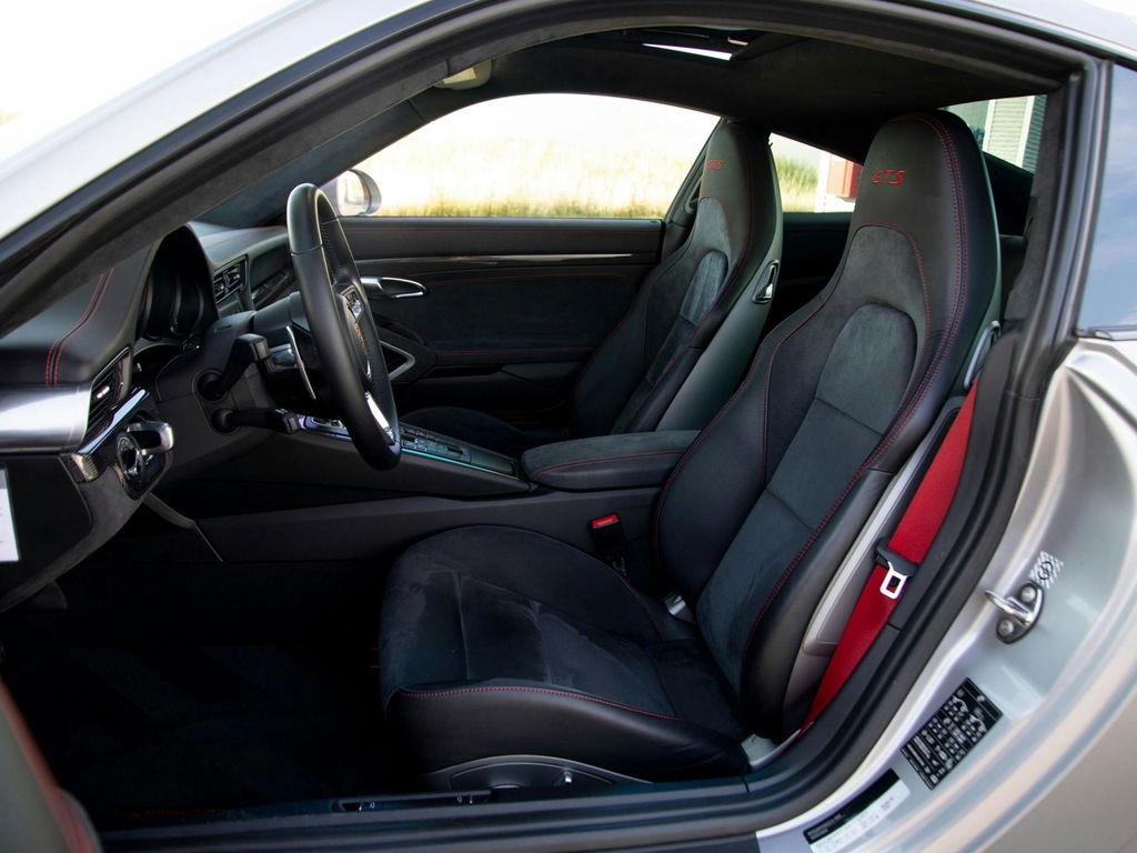 Porsche 991.2 Carrera GTS