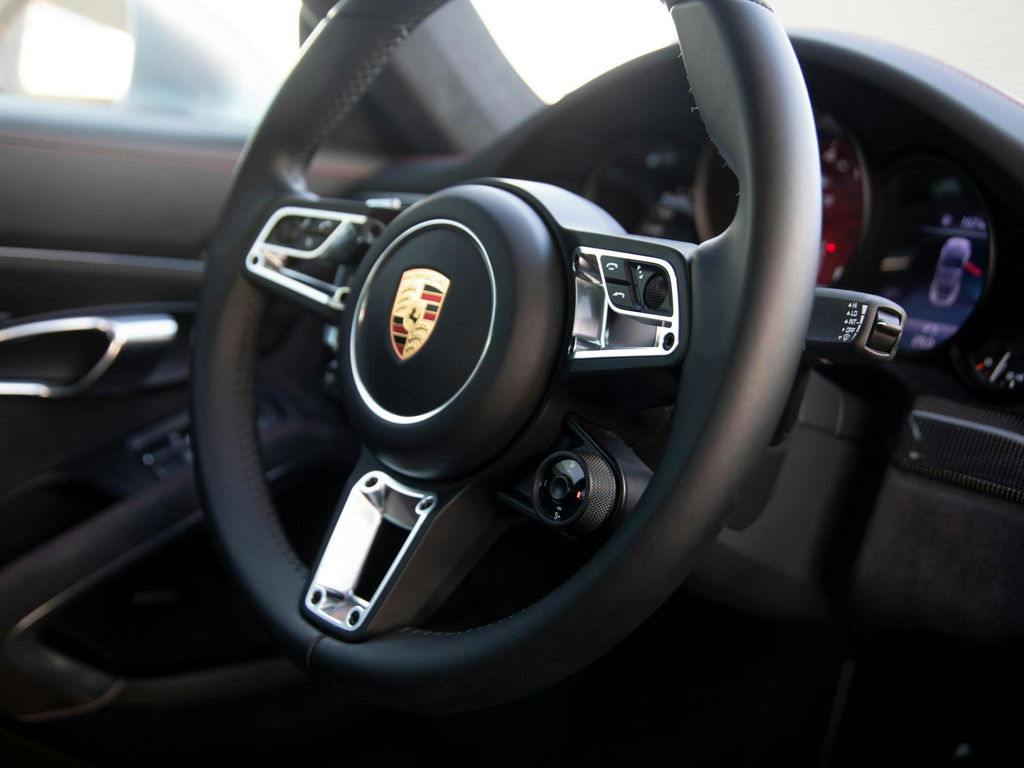 Porsche 991.2 Carrera GTS