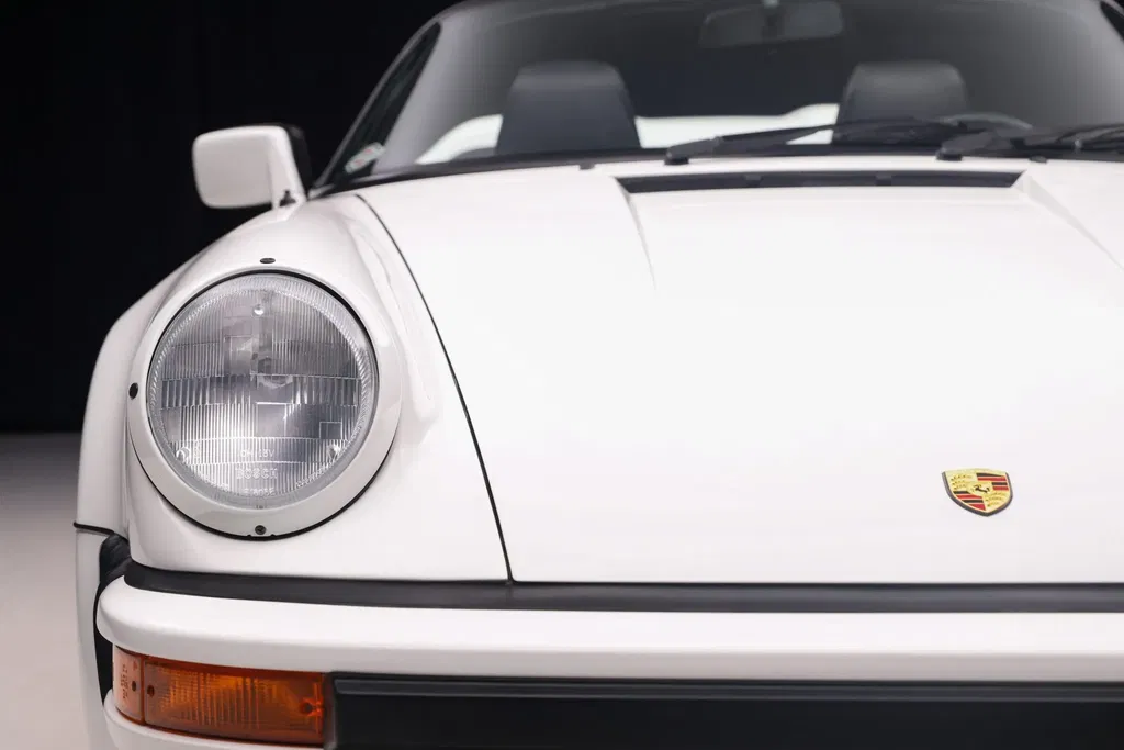Porsche 911 Carrera 3.2 Speedster (US)