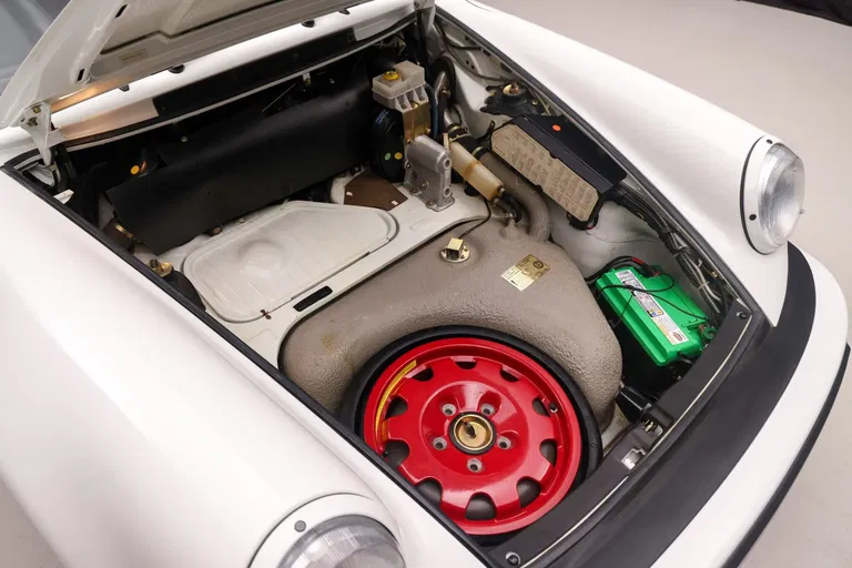 Porsche 911 Carrera 3.2 Speedster (US)