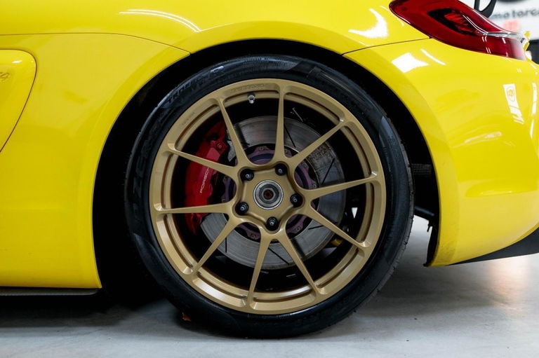 Porsche 981 Cayman GT4