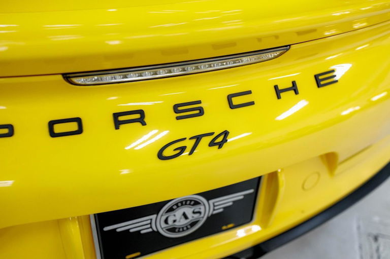 Porsche 981 Cayman GT4