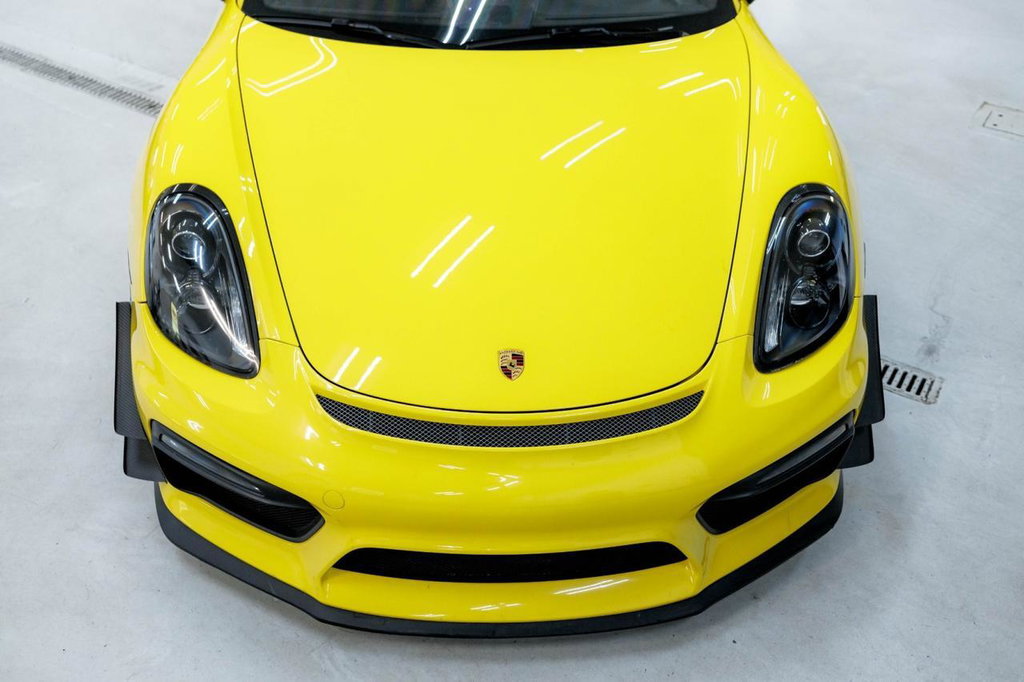 Porsche 981 Cayman GT4