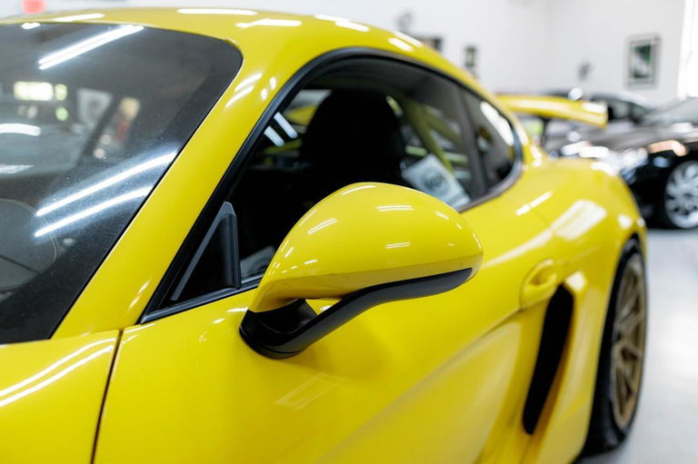 Porsche 981 Cayman GT4