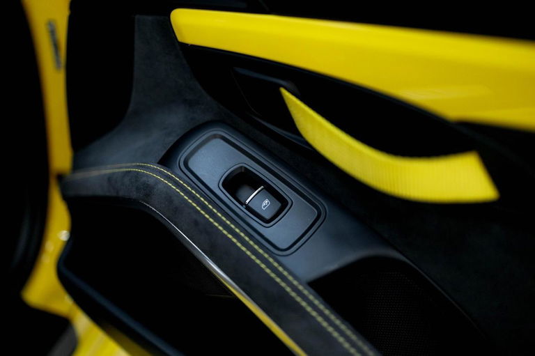 Porsche 981 Cayman GT4