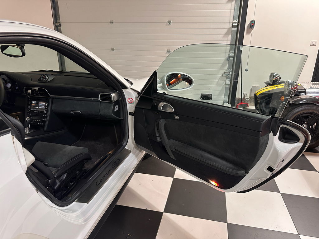 Porsche 997.2 Carrera GTS