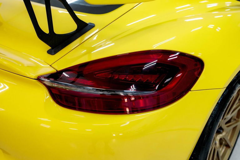 Porsche 981 Cayman GT4