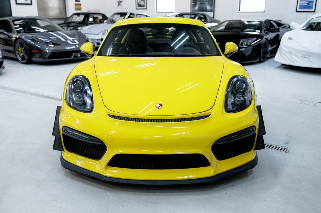 Porsche 981 Cayman GT4