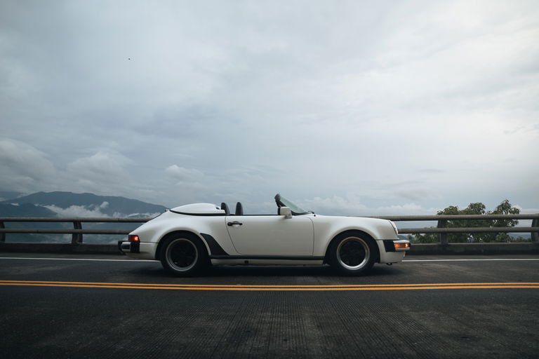 Porsche 911 Carrera 3.2 Speedster (US)