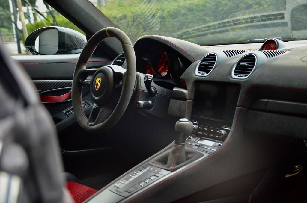 Porsche 718 Spyder RS