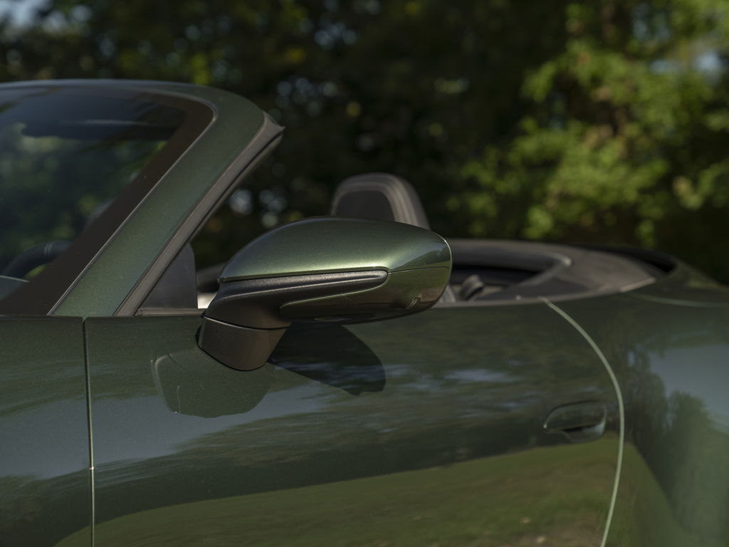 Porsche 992 Carrera 4 GTS