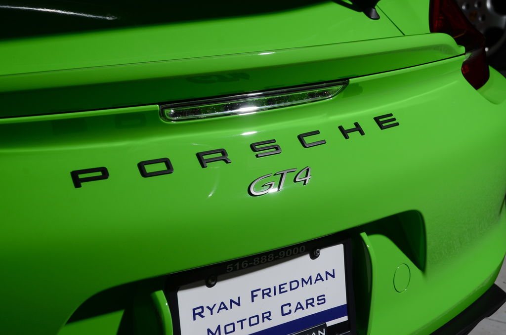 Porsche 981 Cayman GT4