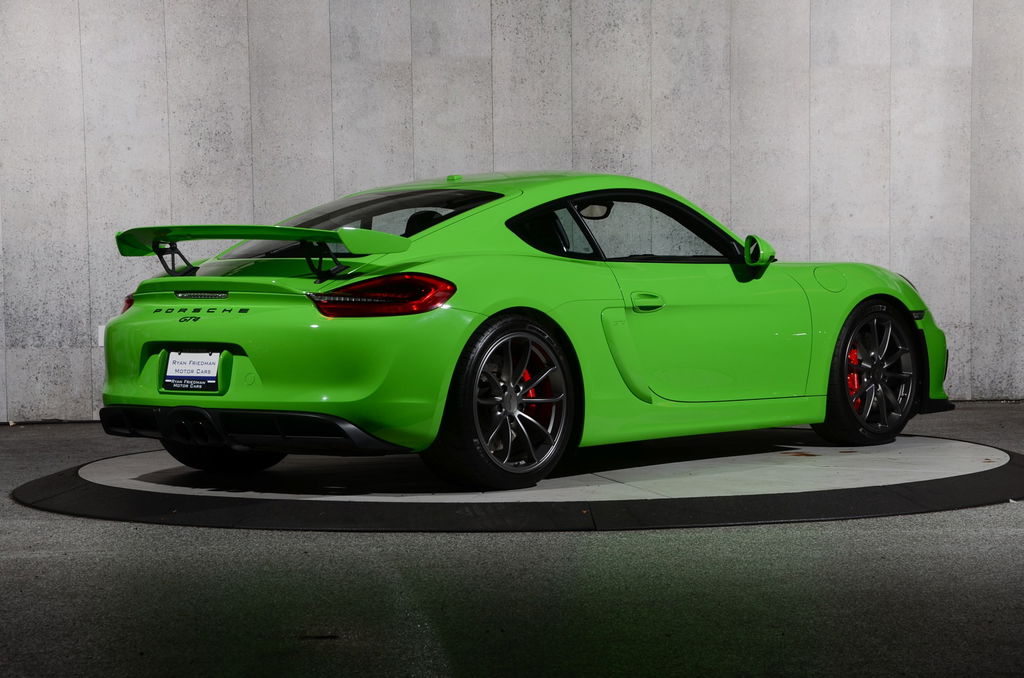Porsche 981 Cayman GT4