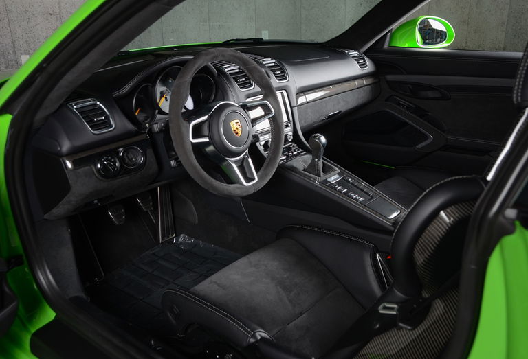 Porsche 981 Cayman GT4