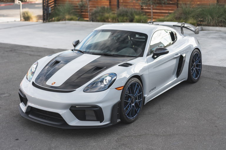 Porsche 718 Cayman GT4 RS