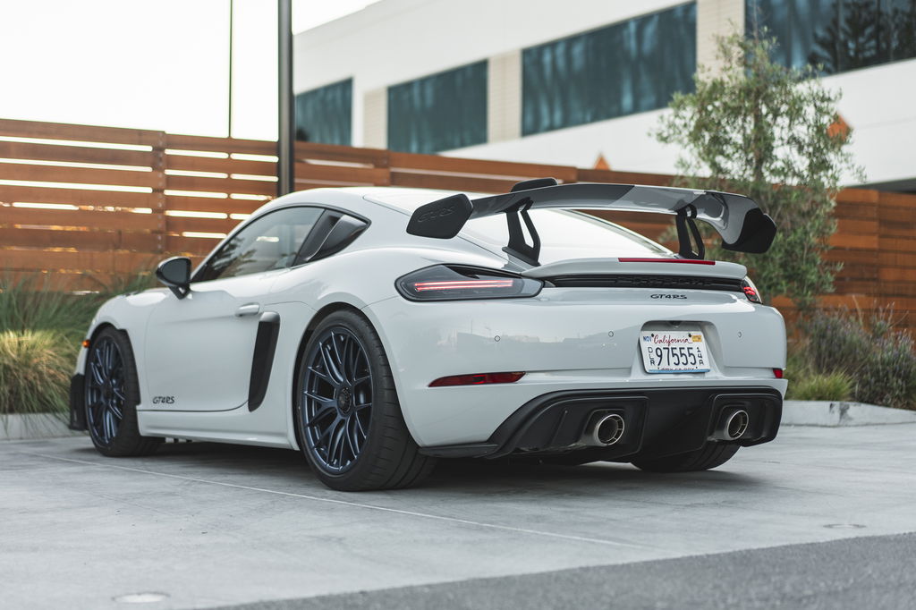 Porsche 718 Cayman GT4 RS