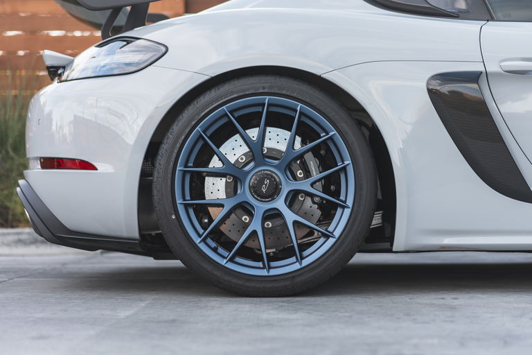 Porsche 718 Cayman GT4 RS