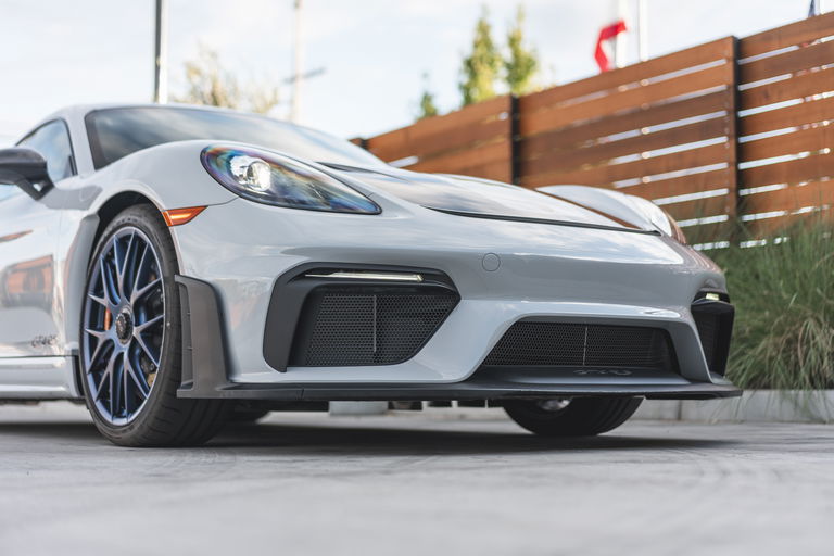 Porsche 718 Cayman GT4 RS