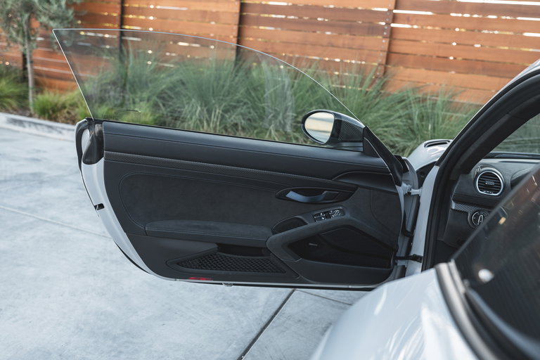 Porsche 718 Cayman GT4 RS